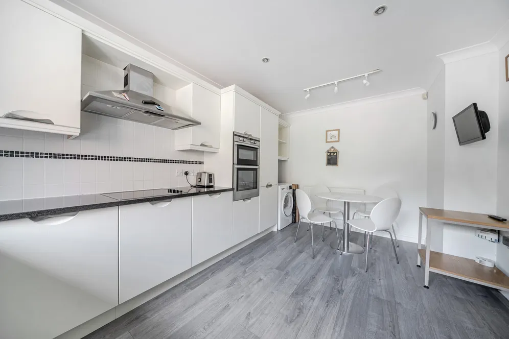 Evergreen, Thatcham, RG19 photo 5