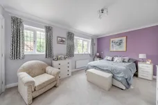 Evergreen, Thatcham, RG19 photo 9