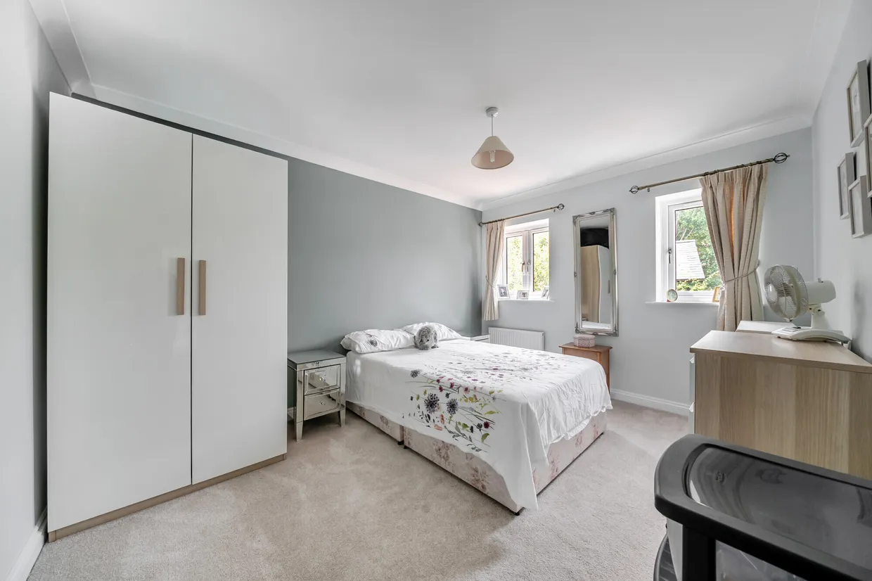 Evergreen, Thatcham, RG19 photo 11