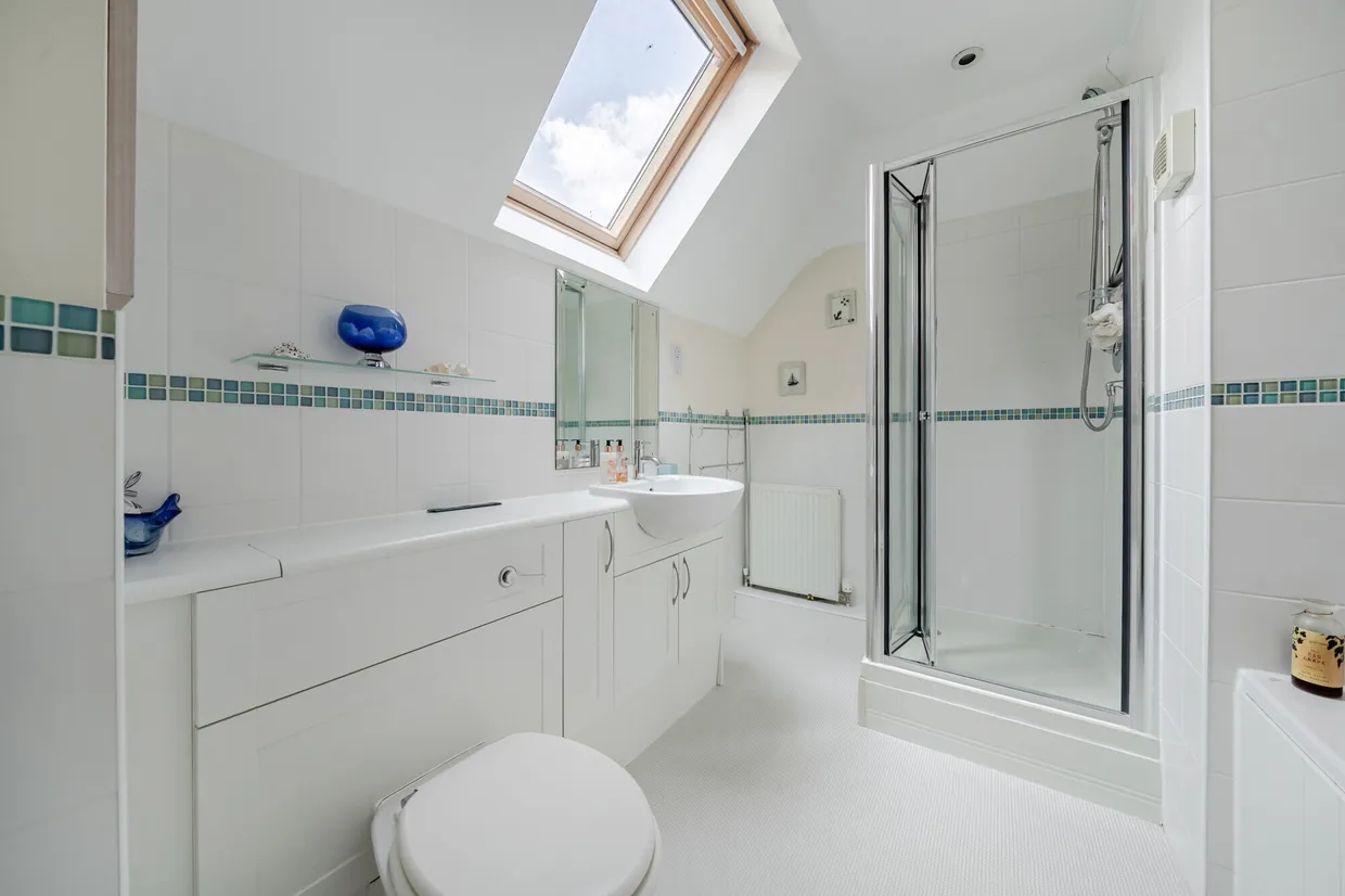 Evergreen, Thatcham, RG19 photo 13