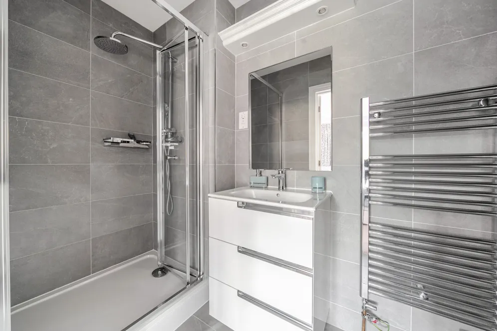 Evergreen, Thatcham, RG19 photo 14