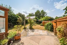 Evergreen, Thatcham, RG19 photo 16