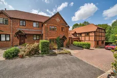 Evergreen, Thatcham, RG19 photo 18