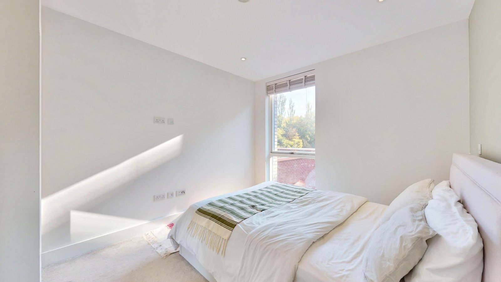 Claremont House, Maple Way, London, SE16 Image 9