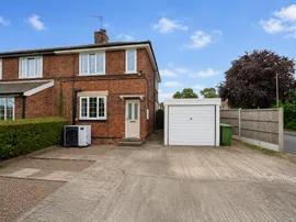 Lincoln Road, Tuxford, NEWARK photo