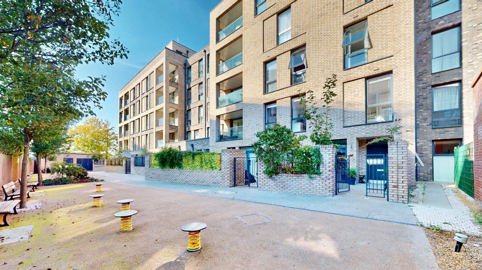 Claremont House, Maple Way, London, SE16 Image 22