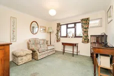 Pearsons Close, Holt