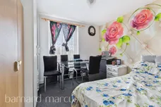 Esquiline Lane, Mitcham