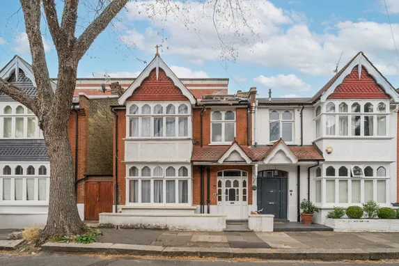 Merton Avenue, Chiswick, W4