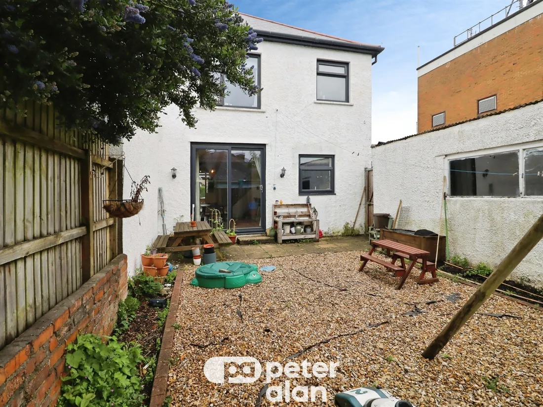 Property photo 28