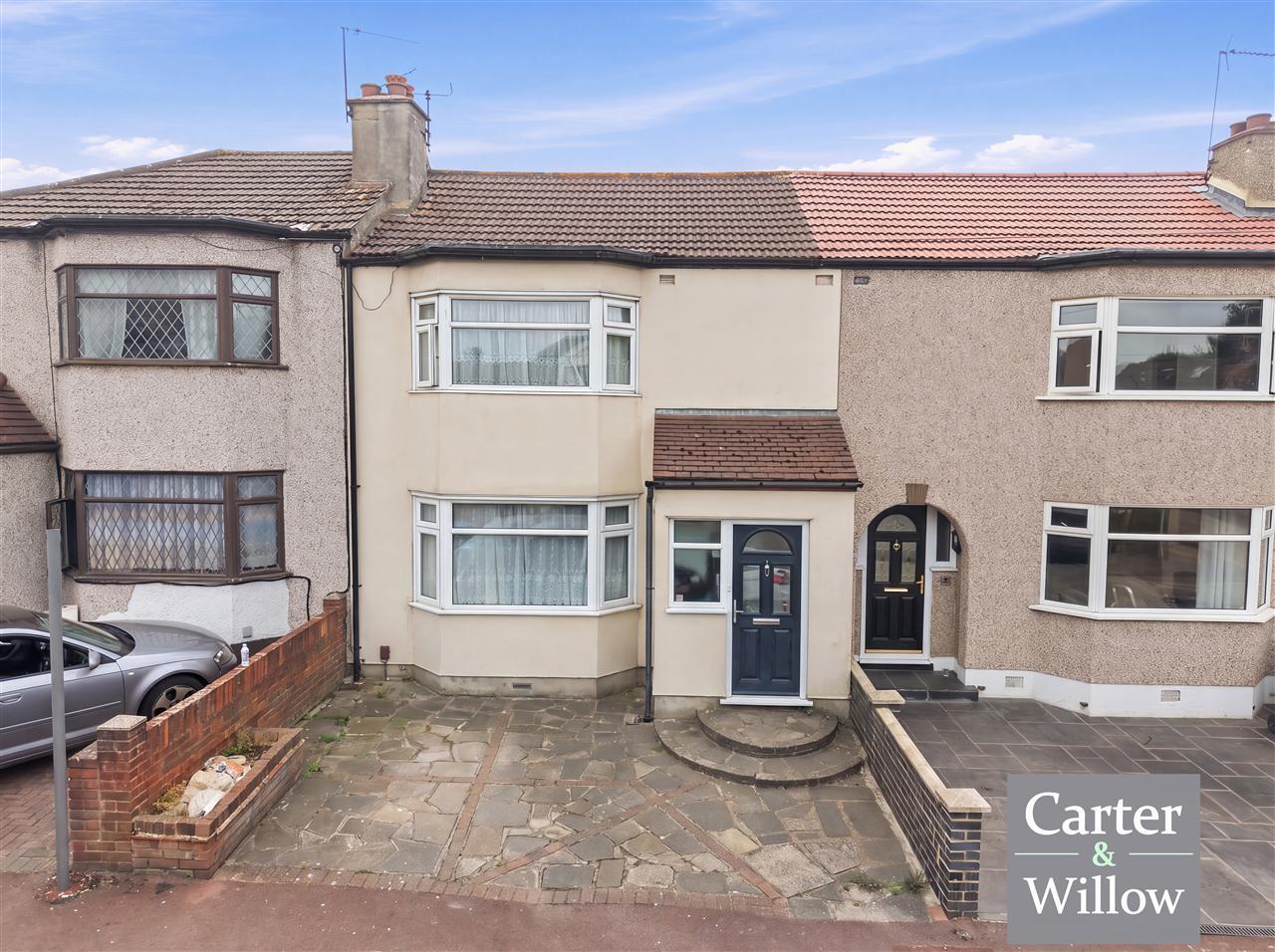 Sandown Avenue, Dagenham, Essex Image 1