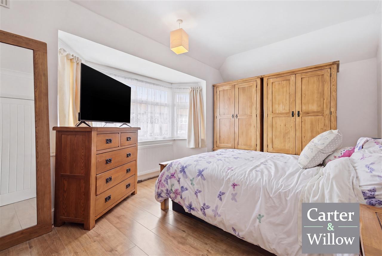 Sandown Avenue, Dagenham, Essex Image 15