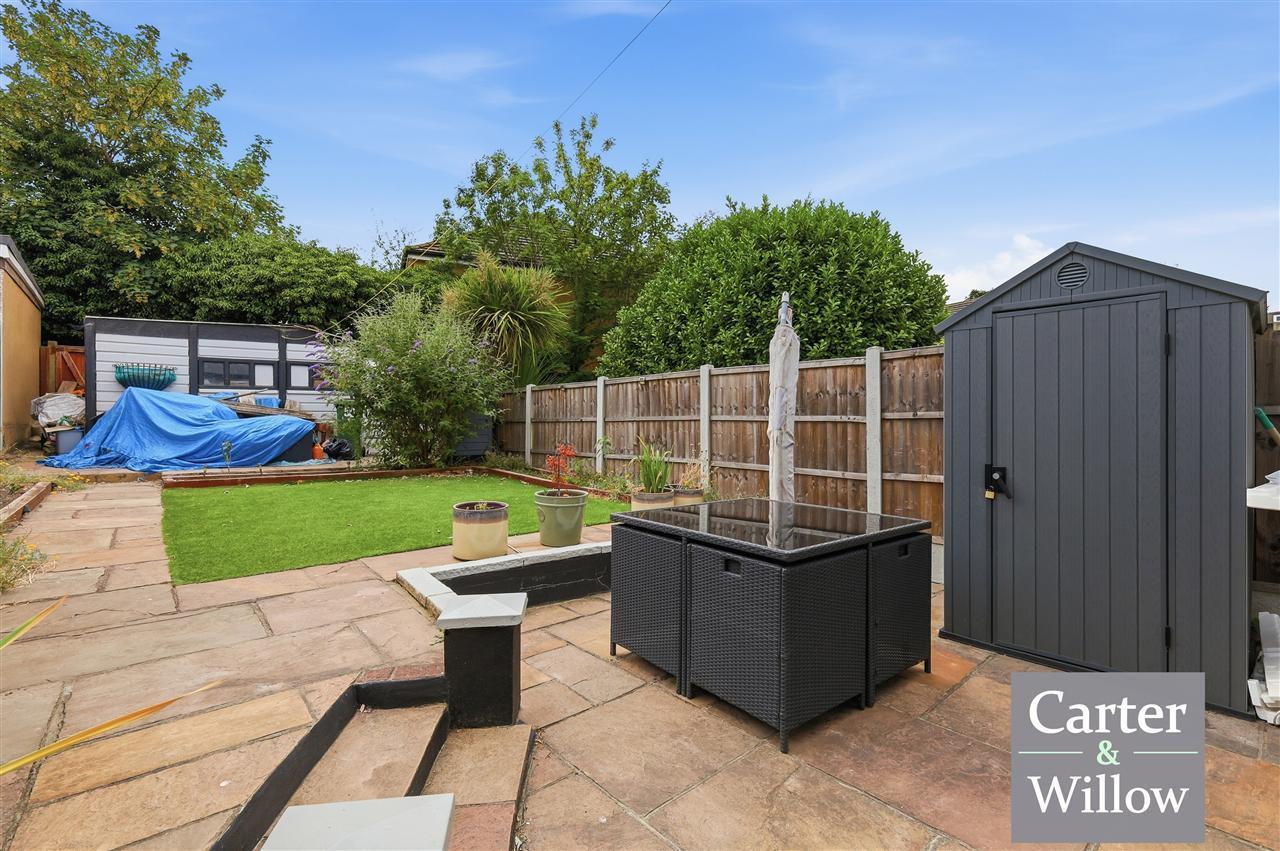 Sandown Avenue, Dagenham, Essex Image 20