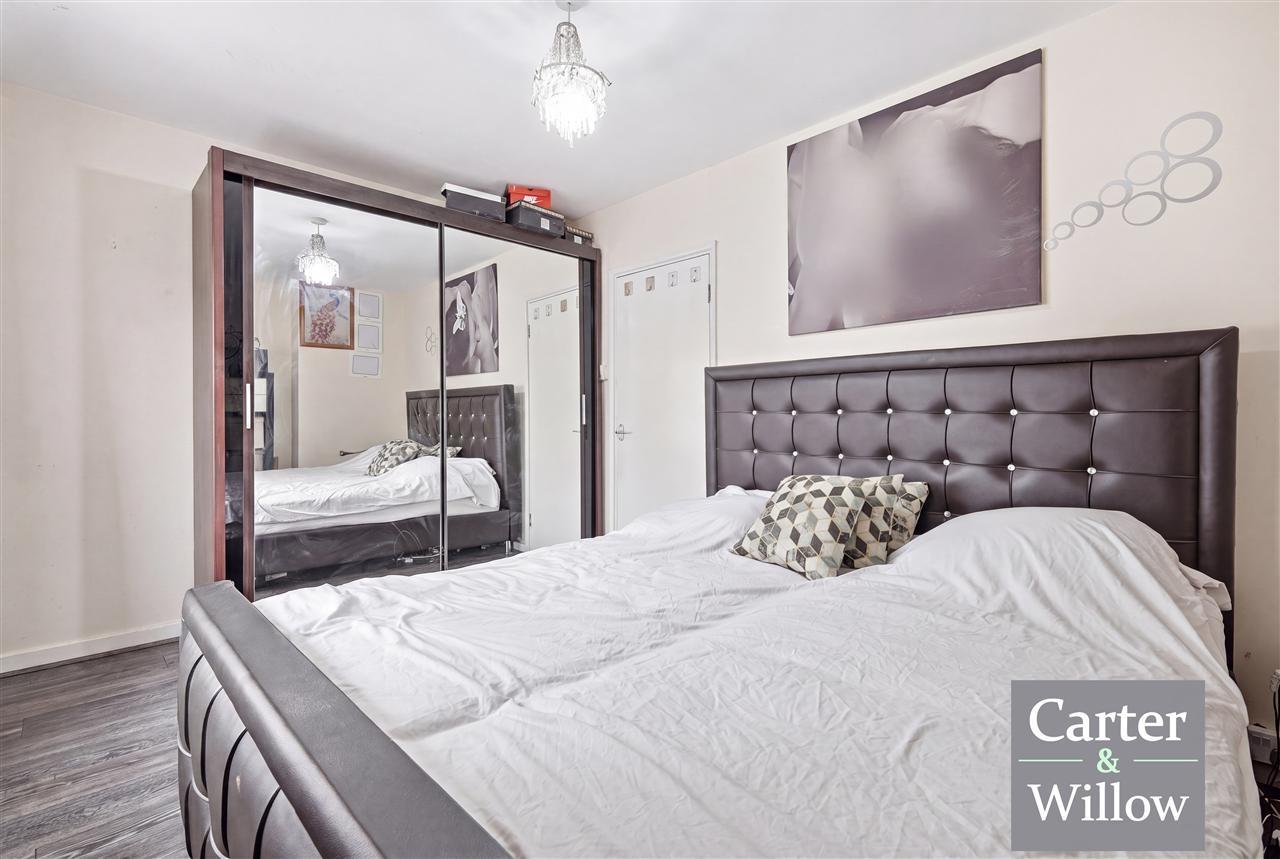 Goresbrook Road, Dagenham, Essex Image 13
