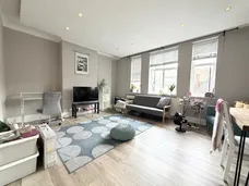Crouch End Hill London N8 photo 1