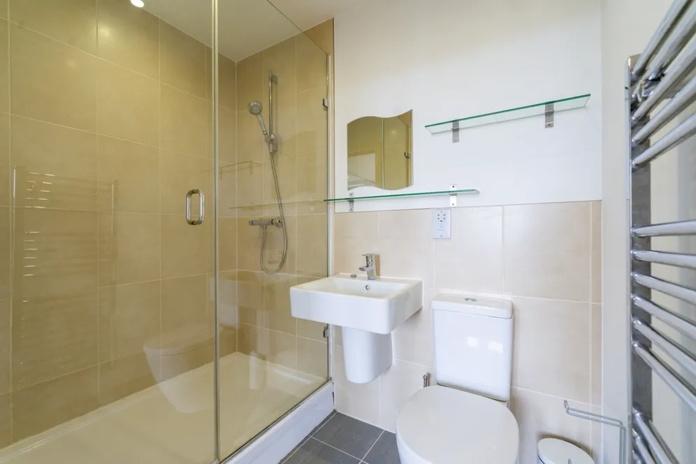 Chartfield Avenue London SW15 photo 10