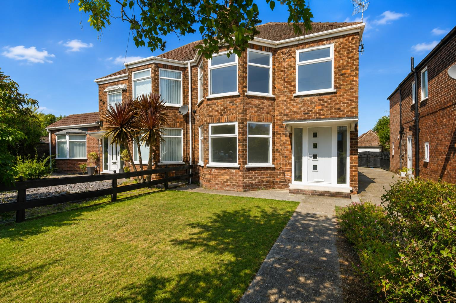 County Road North, Hull Image 1