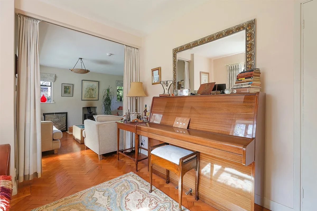 Swan Lane, Edenbridge, Kent, TN8