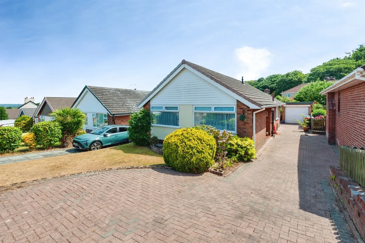 Cambridge Gardens, Helsby, Frodsham