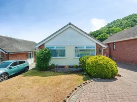 Cambridge Gardens, Helsby, Frodsham thumb 2