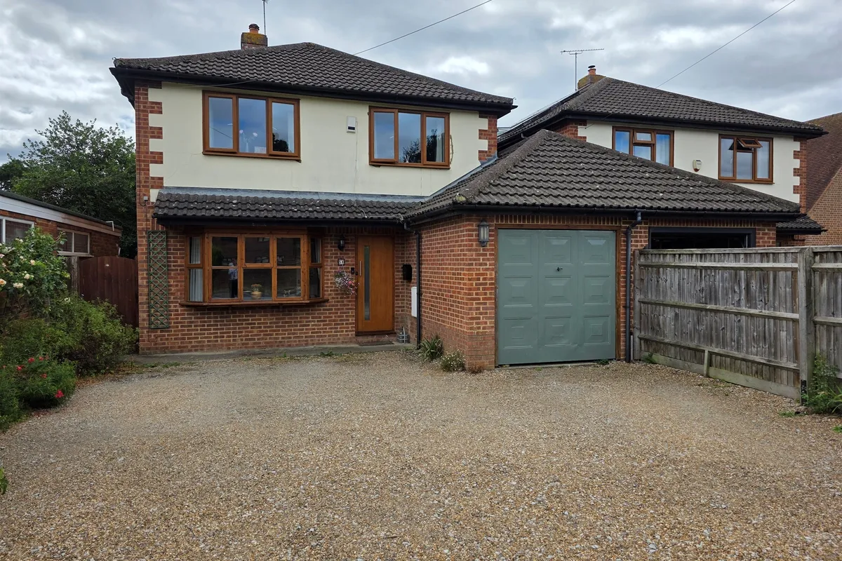 Station Road, Stoke Mandeville, Aylesbury