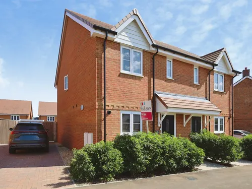 Clover Crescent, Hellingly, Hailshamphoto