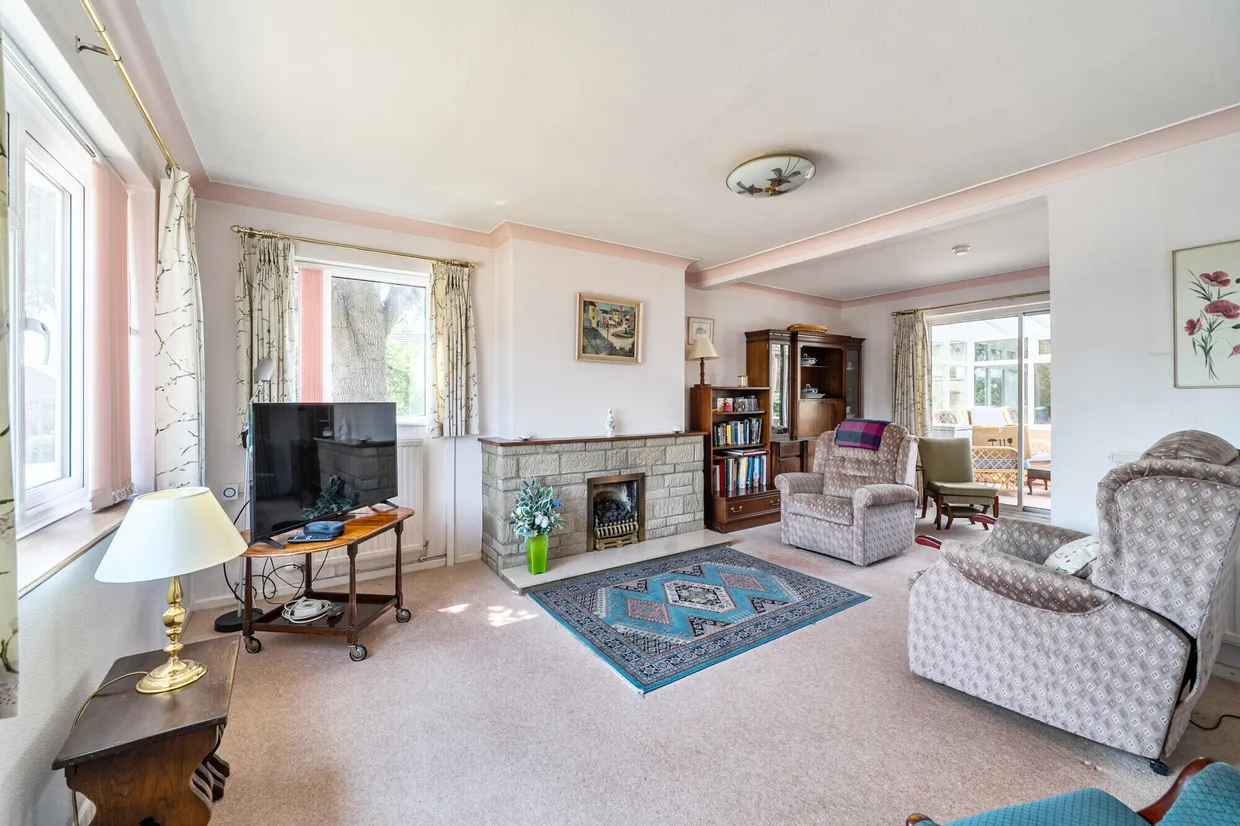 Churchill Way, Painswick, Stroud, GL6 photo 3