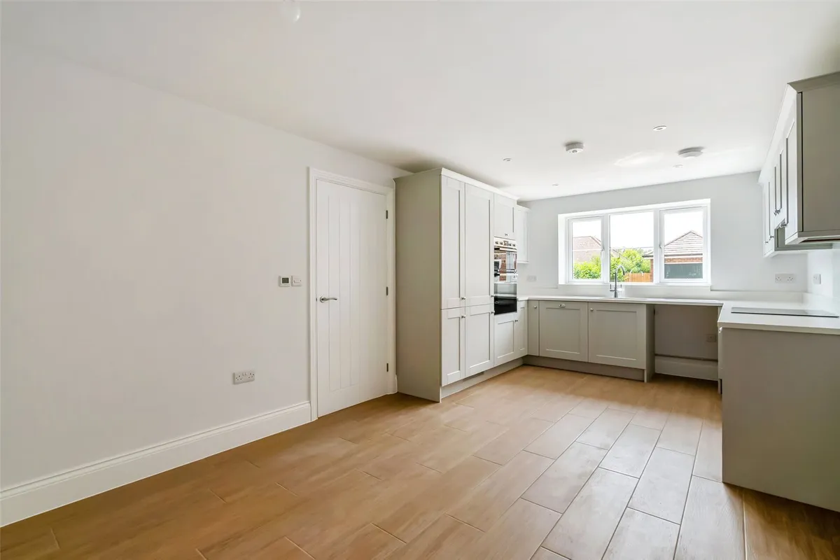 Roxbury House, Bramley, RG26