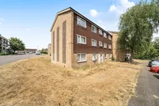 Holyrood Crescent, St. Albans