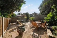 Longdown Road, Lower Bourne Farnham, GU10 photo 11