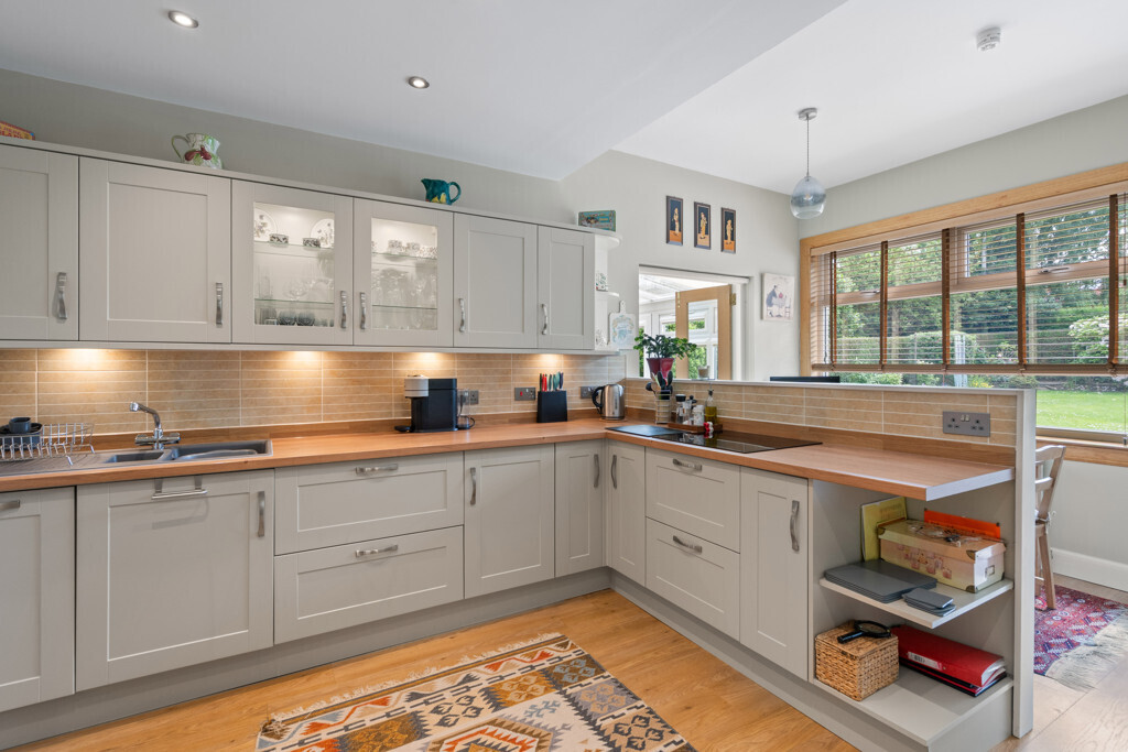 12 Greenbank Grove, Greenbank, Edinburgh, EH10 5SU Image 11