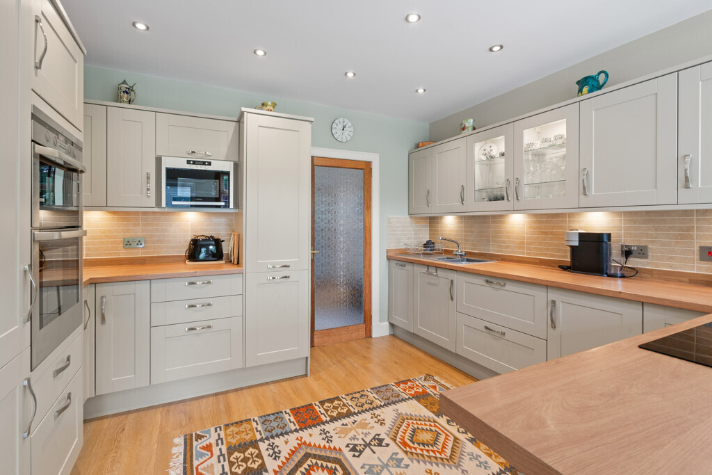 12 Greenbank Grove, Greenbank, Edinburgh, EH10 5SU Image 12