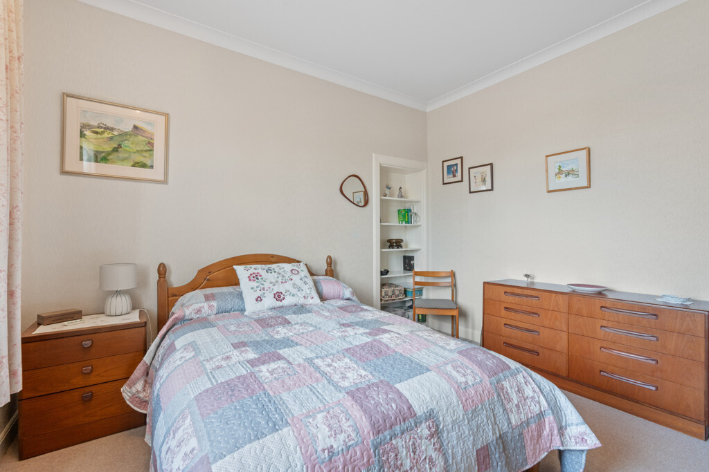 12 Greenbank Grove, Greenbank, Edinburgh, EH10 5SU Image 28
