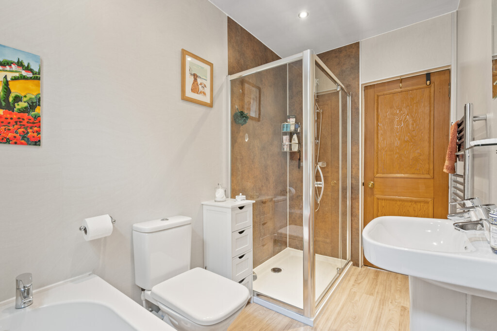 12 Greenbank Grove, Greenbank, Edinburgh, EH10 5SU Image 30
