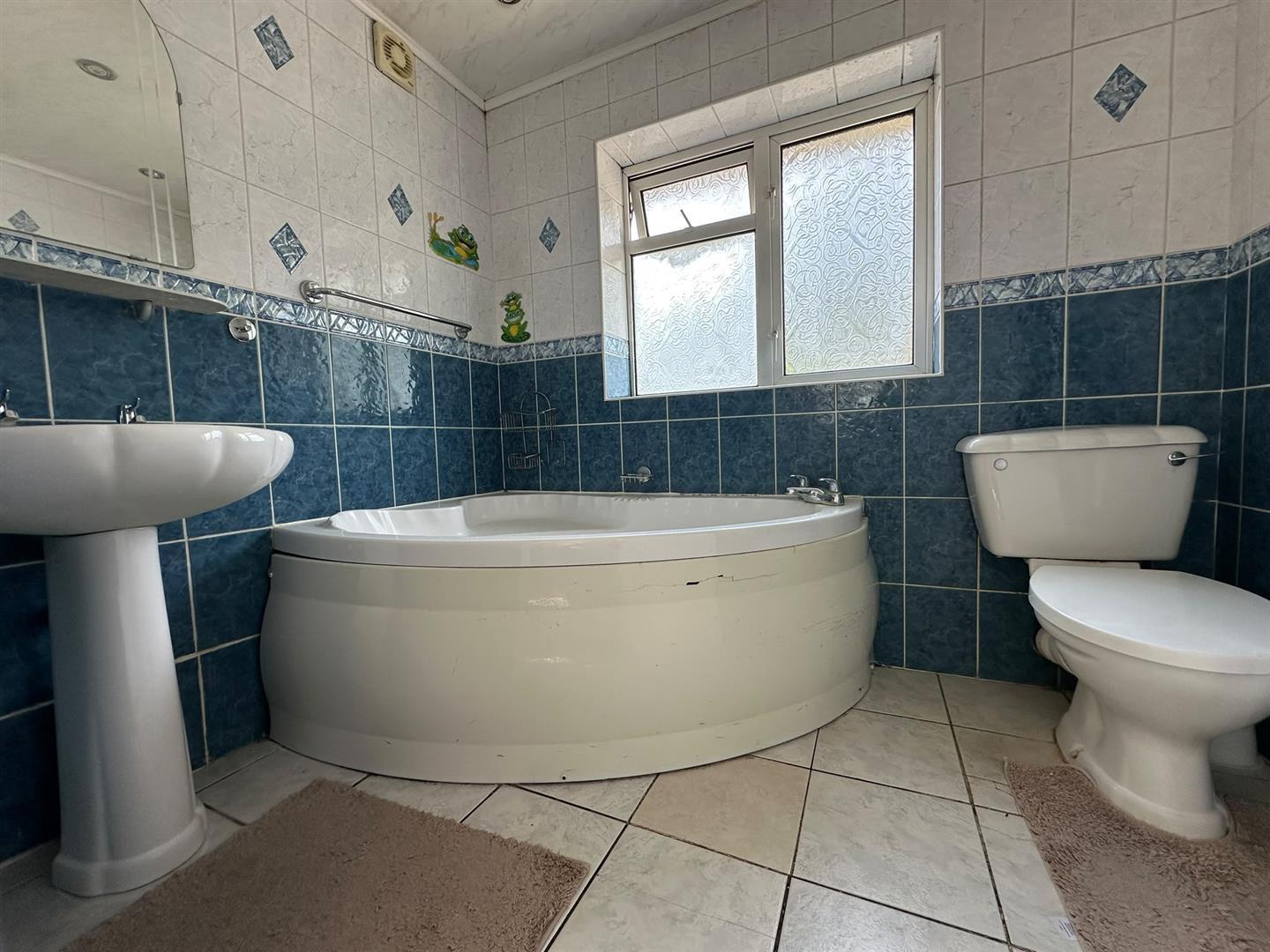 Northborough Road, Slough Image 6