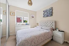 Robertsons Gait, Paisley