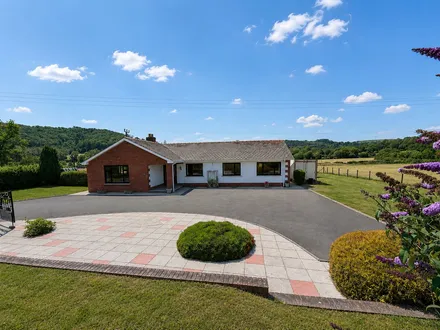 Pumpsaint, Llanwrda, SA19