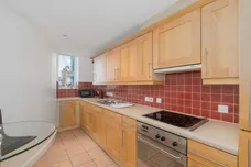 Manchester Road, London, E14 photo 6