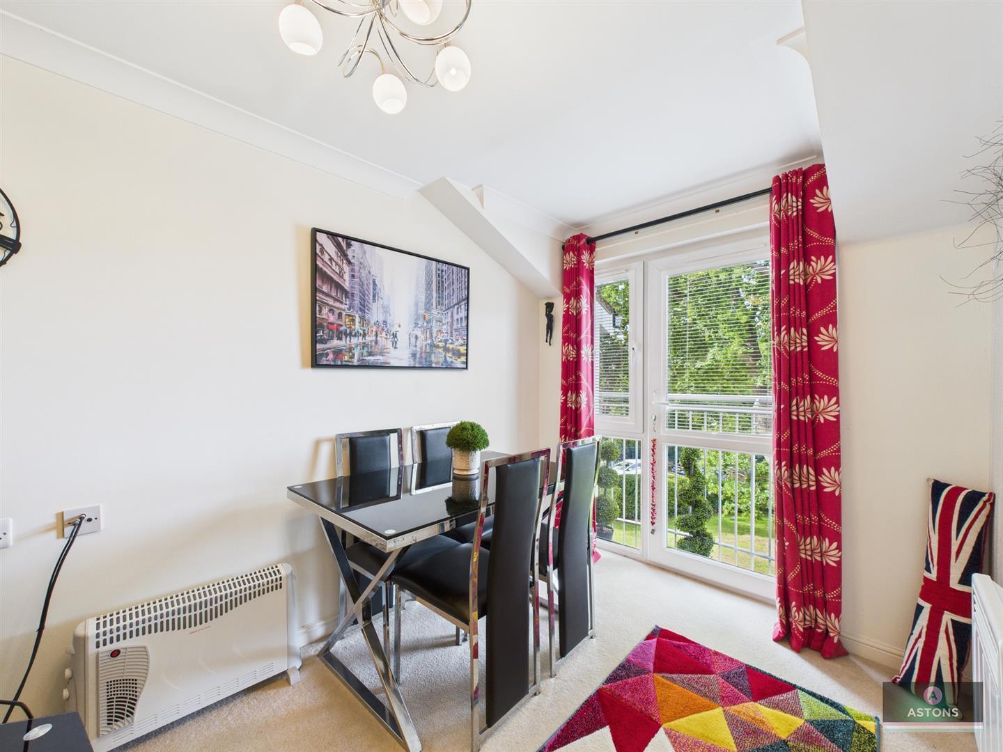 Millfield Court, Ifield Image 4