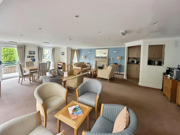Millfield Court, Ifield Image 13
