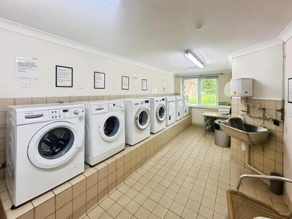 Millfield Court, Ifield Image 14