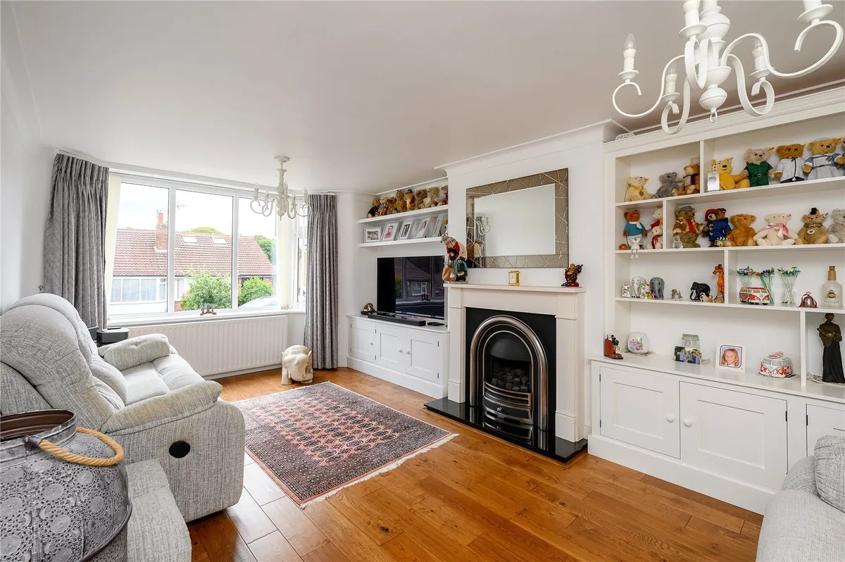 Crofton Rise, Shadwell, Leeds, LS17