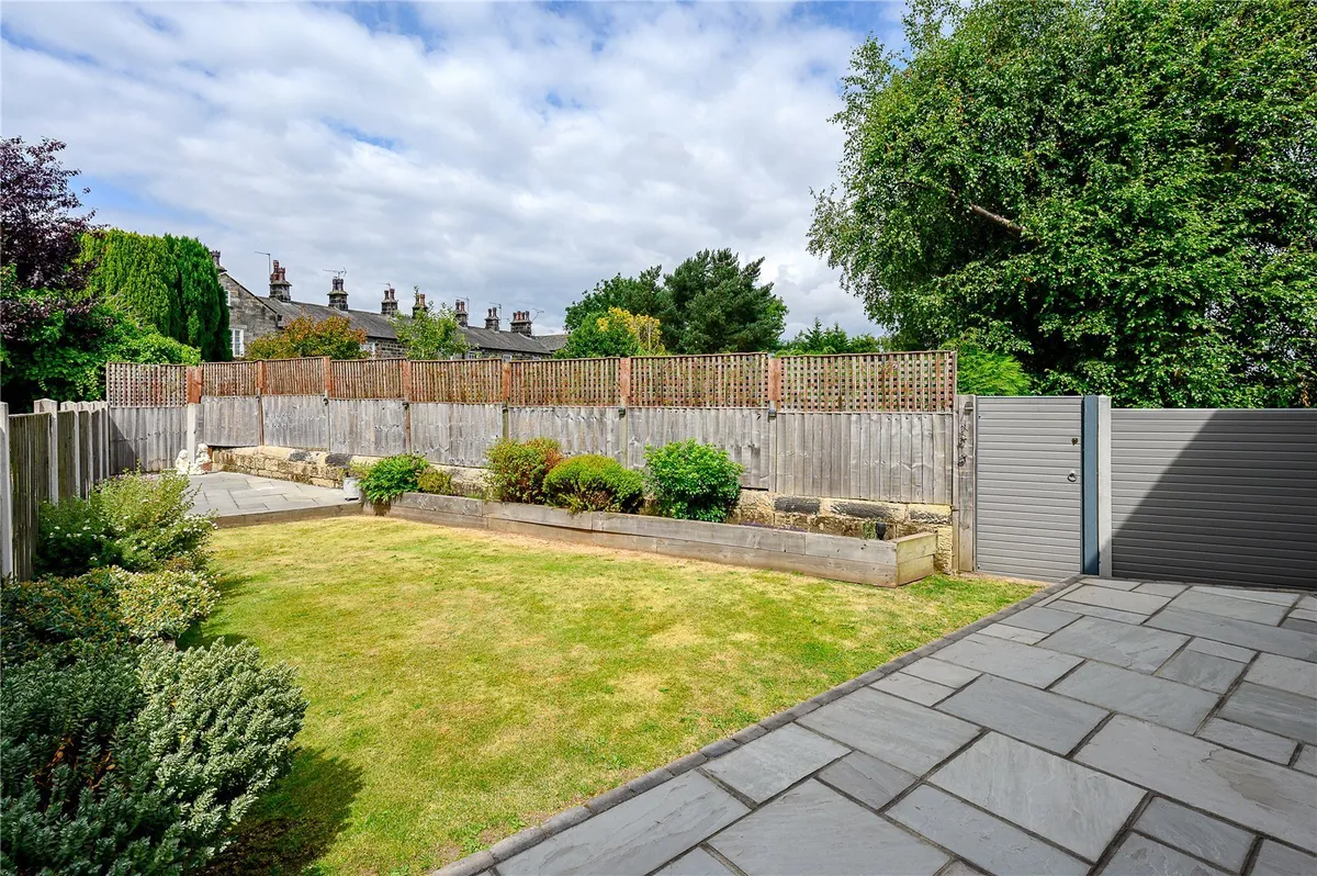 Crofton Rise, Shadwell, Leeds, LS17