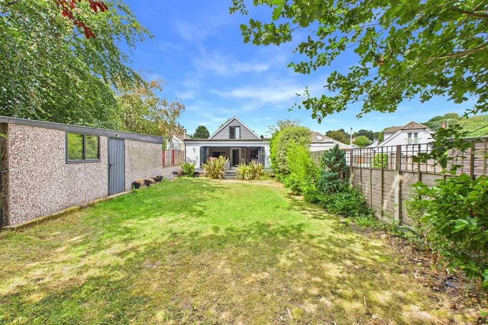 Property carousel item 29