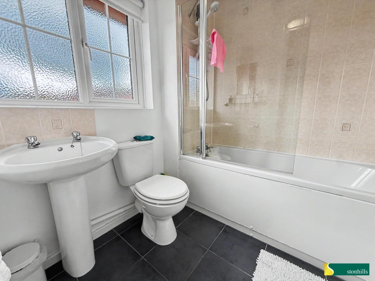 Tate Grove, Hardingstone, Northampton Image 10