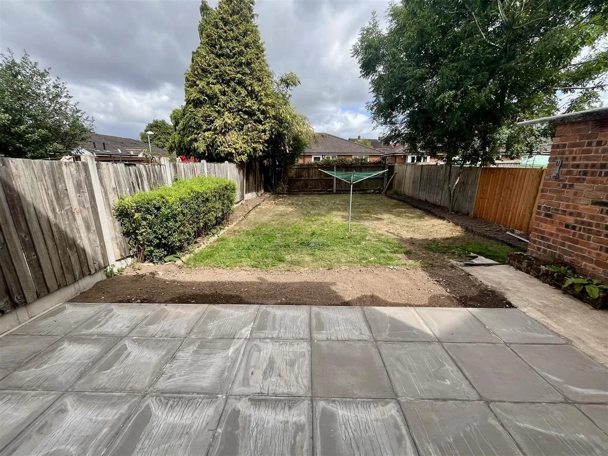 Swancote Drive, Wolverhampton, WARSTONES