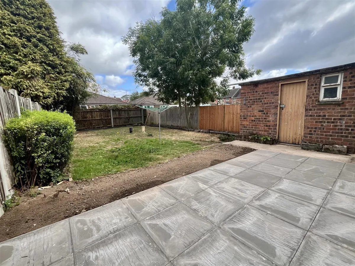 Swancote Drive, Wolverhampton, WARSTONES