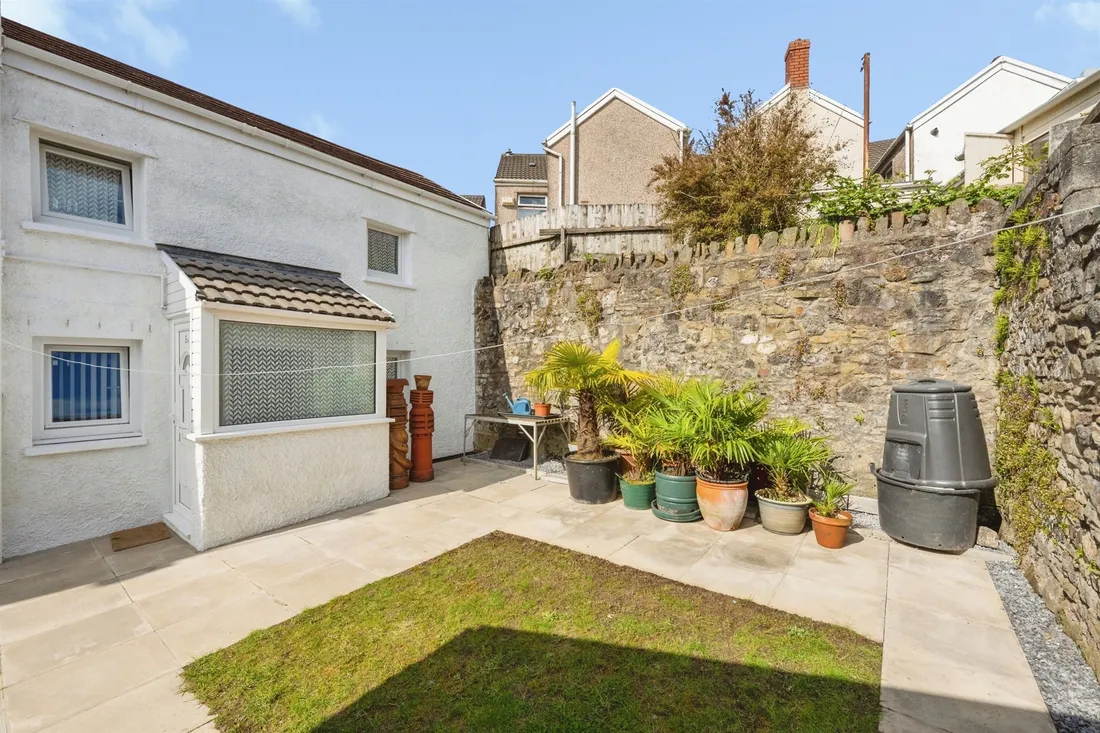 Property photo 11