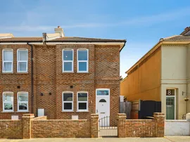 Fairlight Road, Eastbourne photo