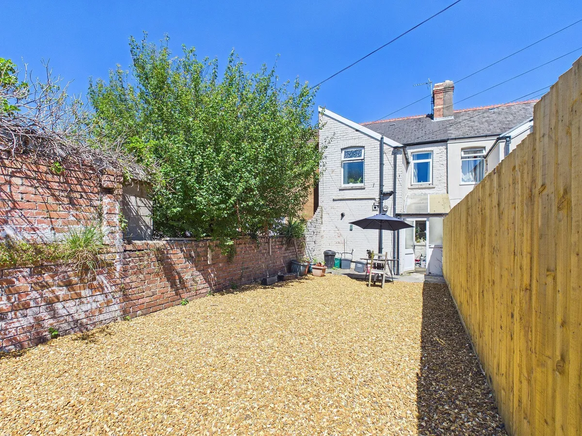 Guthrie Street, Barry, CF63